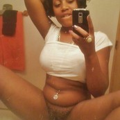 EBONY SELFIE 