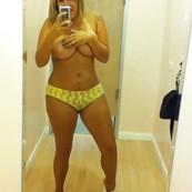 DRESSING ROOM BEEOTCHES