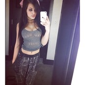 DRESSING ROOM BEEOTCHES