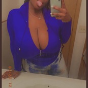 Huge tits 