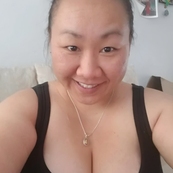 Tia vang Big naked tits 