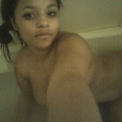 Sexy yellow bone posing nude