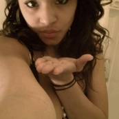 Sexy yellow bone posing nude