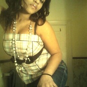 Sexy yellow bone posing nude