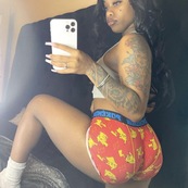 Pretty jawn thick with sexy feet 