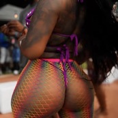 &acirc;&brvbar;