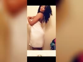 Goofy college chick twerking 