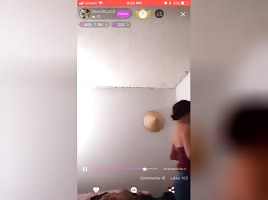 Girl forgets she’s on live