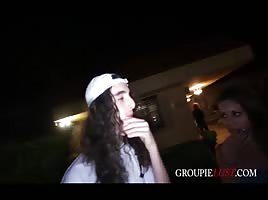 P00l p@rty h035
