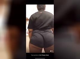 Her ass too damn big 🍑 