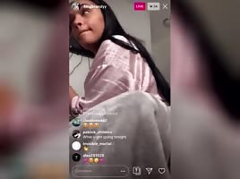 Lol Finally A Full Titty