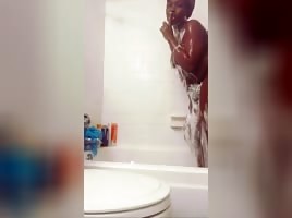 Bluu CoCo shower