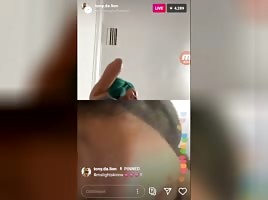 PUSSY ON IG LIVE