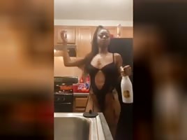 Super Thots Twerk