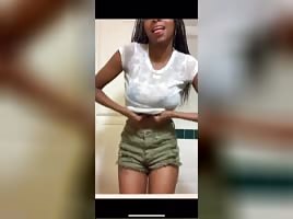 Pretty Tiddies Flash ! 😍