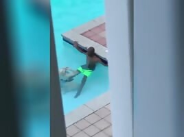Pool head