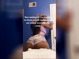 T00TI3 Twerk Then Fuck