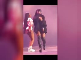 JT Titty Pop Out On Stage