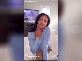Foxy B Begging You To Nut On Her Face 