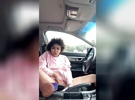 Yellowbone Cumming In The Car 