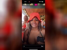 Flash Them Titties